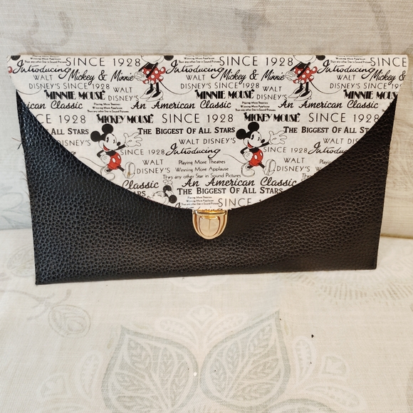 Disney Handbags - Disney Black and White Clutch Bag With Chain Strap